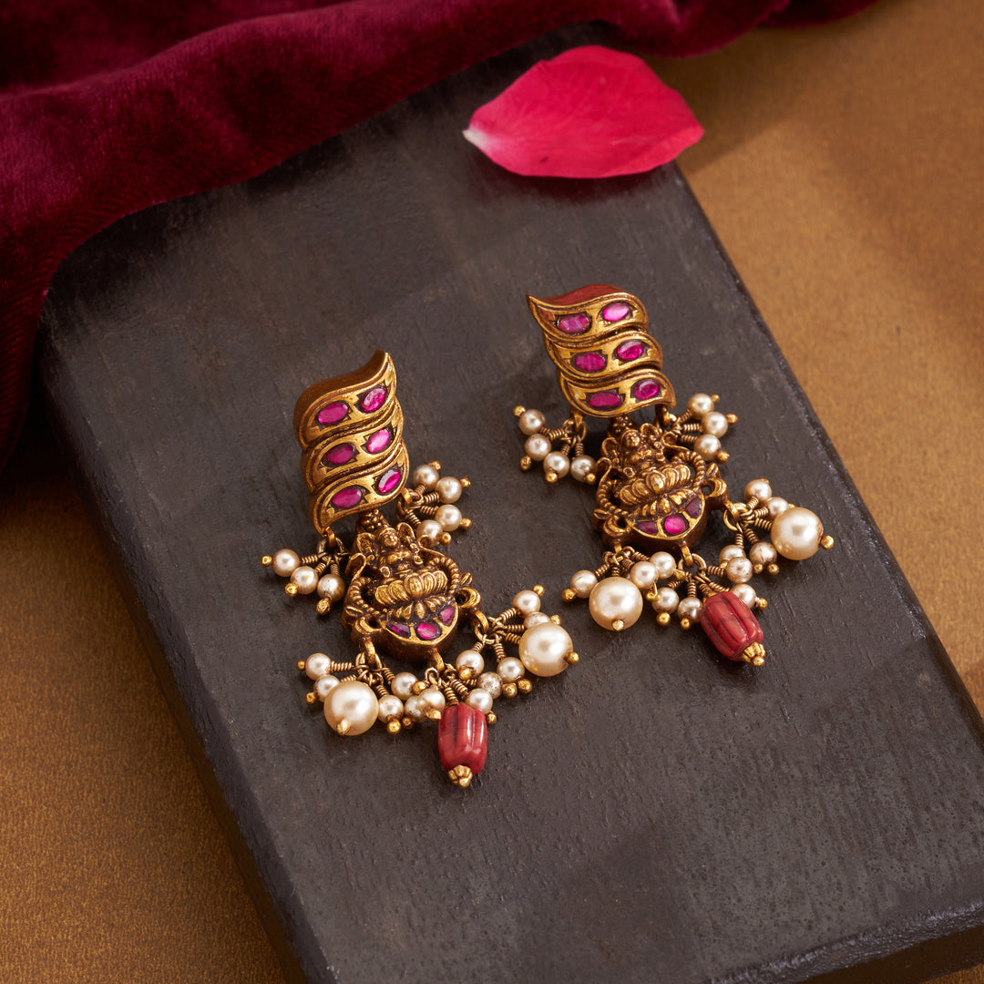 Kamala Priya Danglers