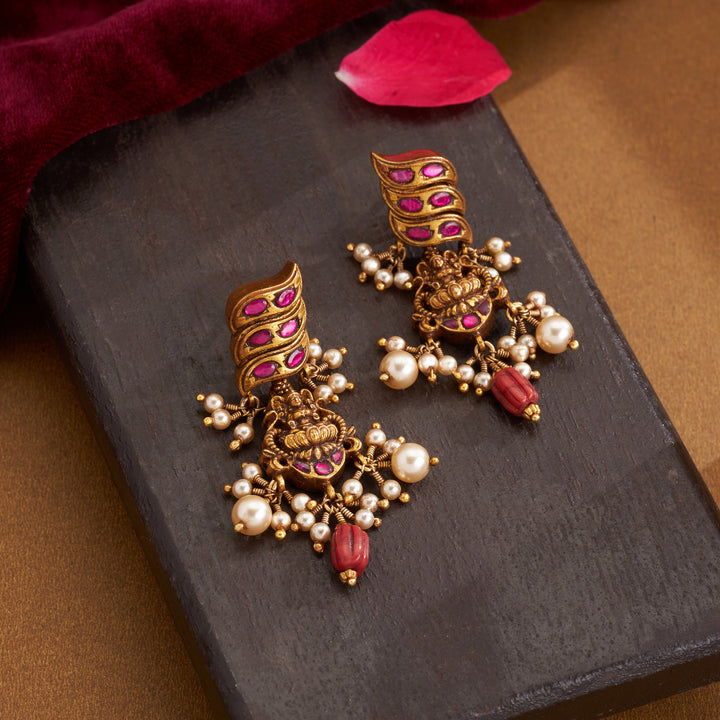 Kamala Priya Danglers