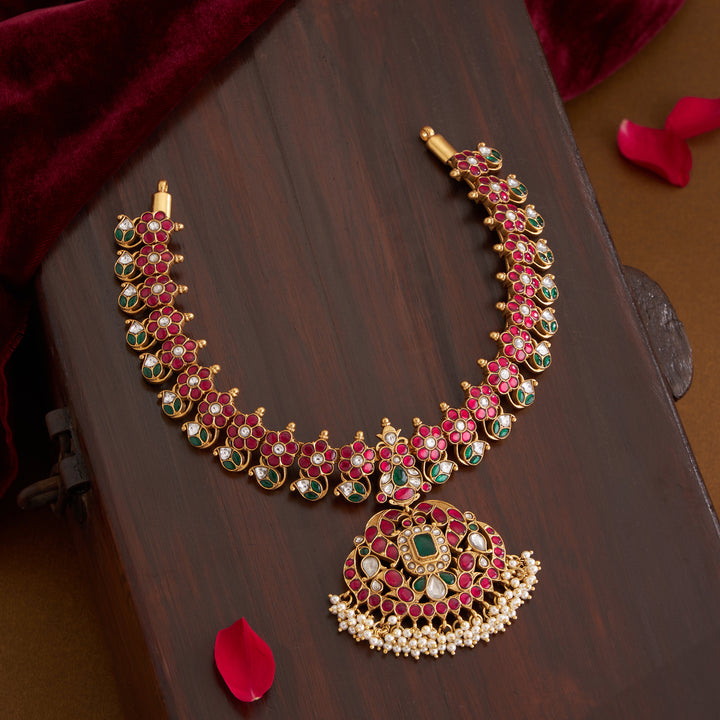 Floranjal Necklace