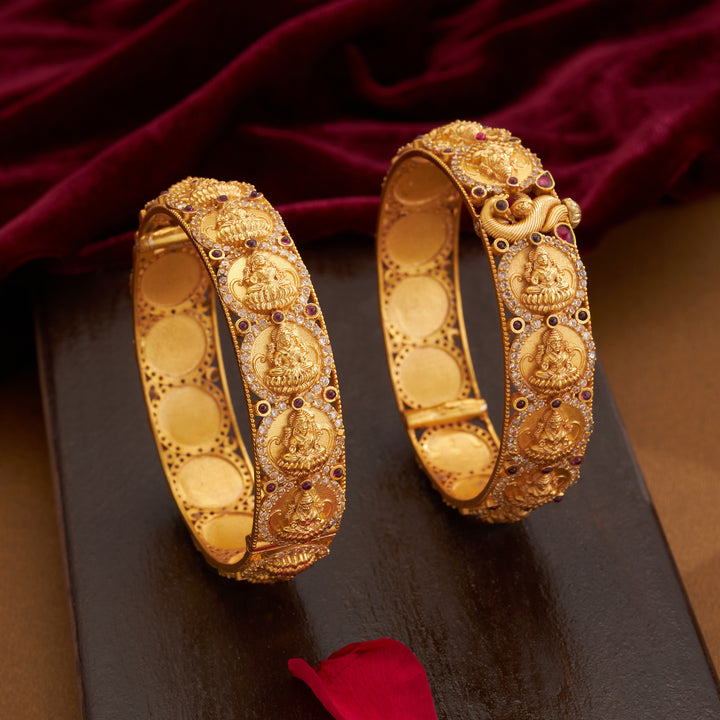 Kuberika Bangles