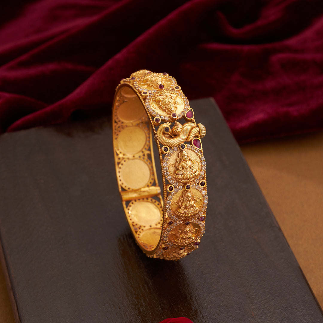 Kuberika Bangles