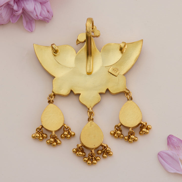 Taaramayil Pendant