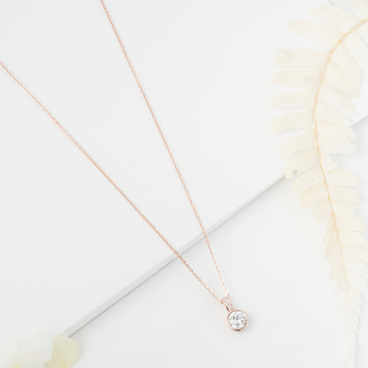 Shynora Chain Pendant