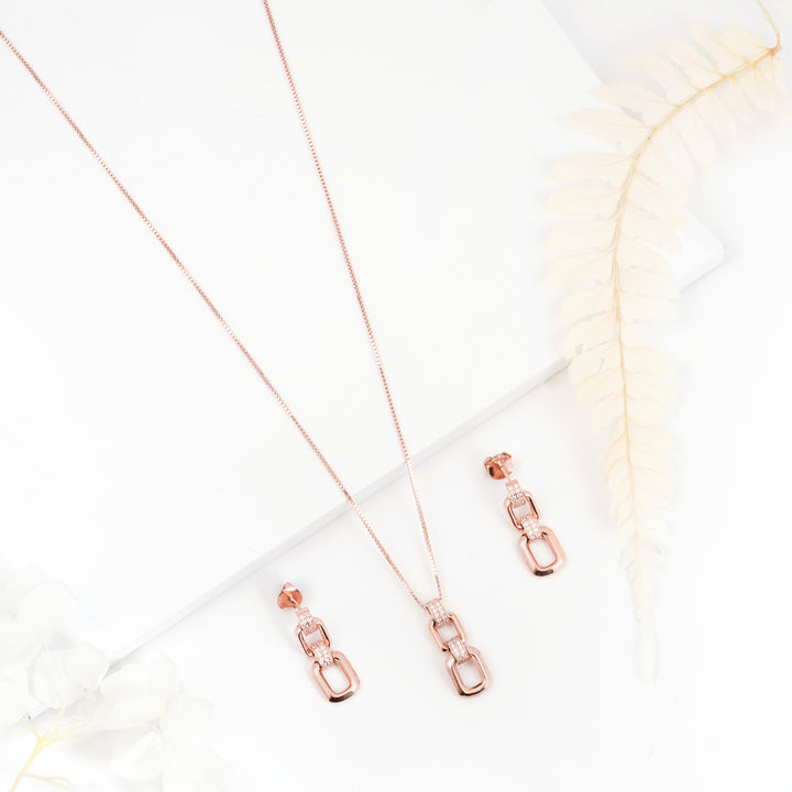 Love Frame Chain Pendant