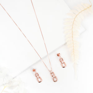 Love Frame Chain Pendant