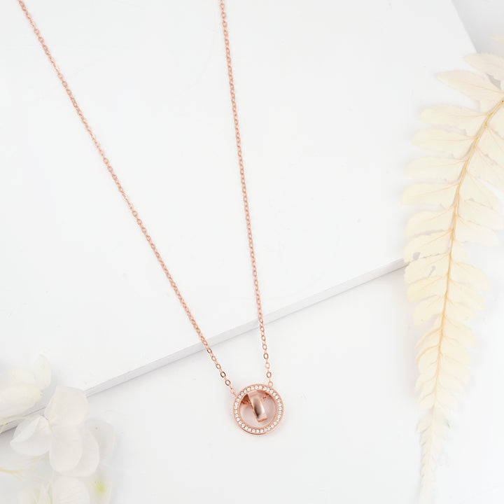 Liora Loop Chain Pendant