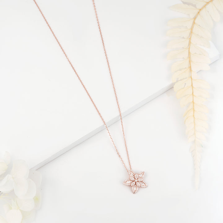 Starlora Chain Pendant