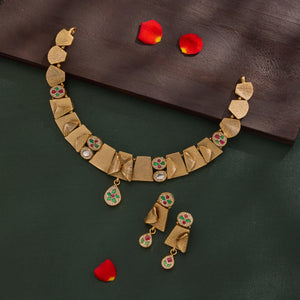 Vratika Necklace Set