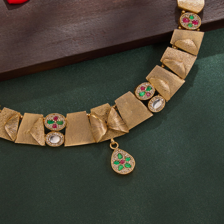 Vratika Necklace Set