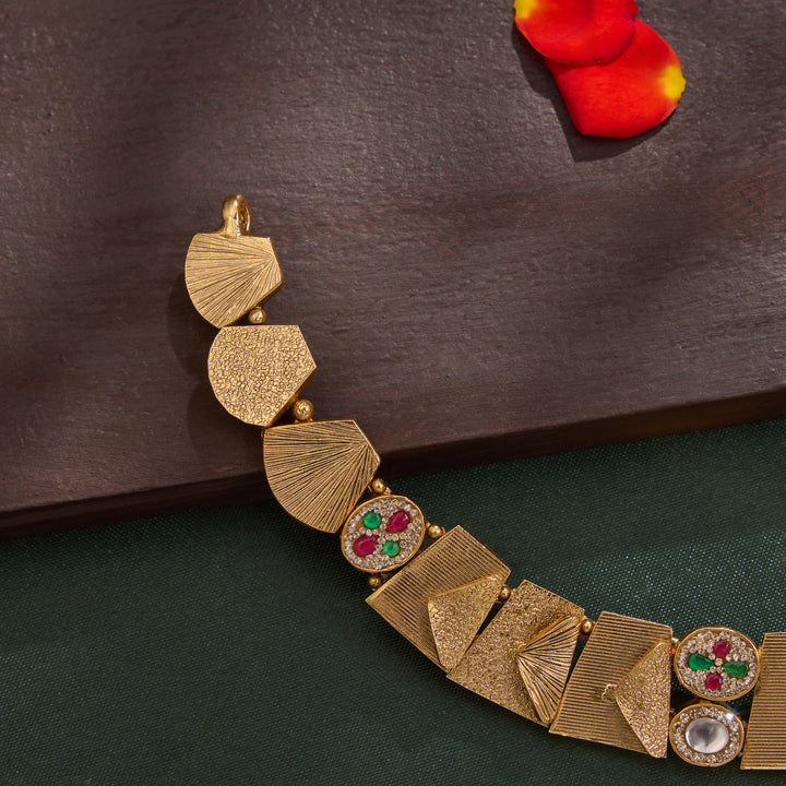 Vratika Necklace Set