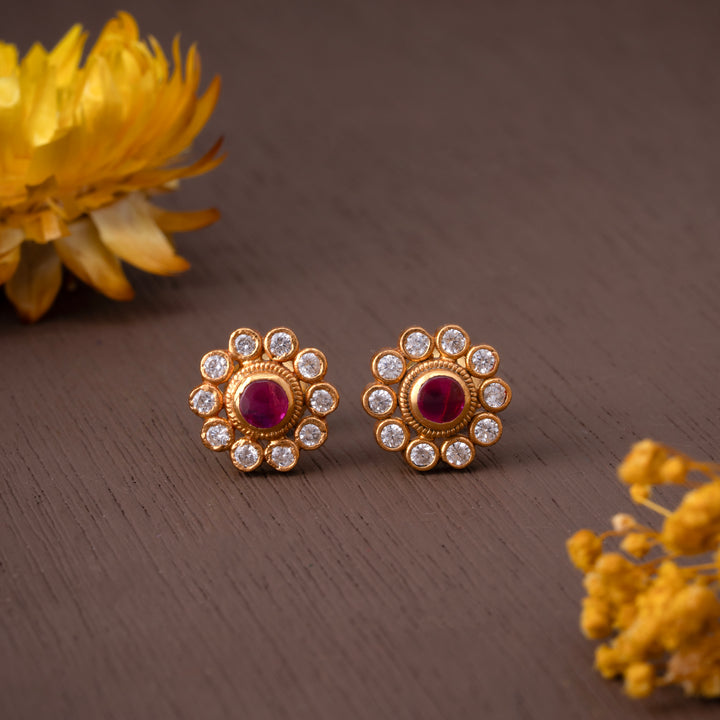 Rubivelle Studs