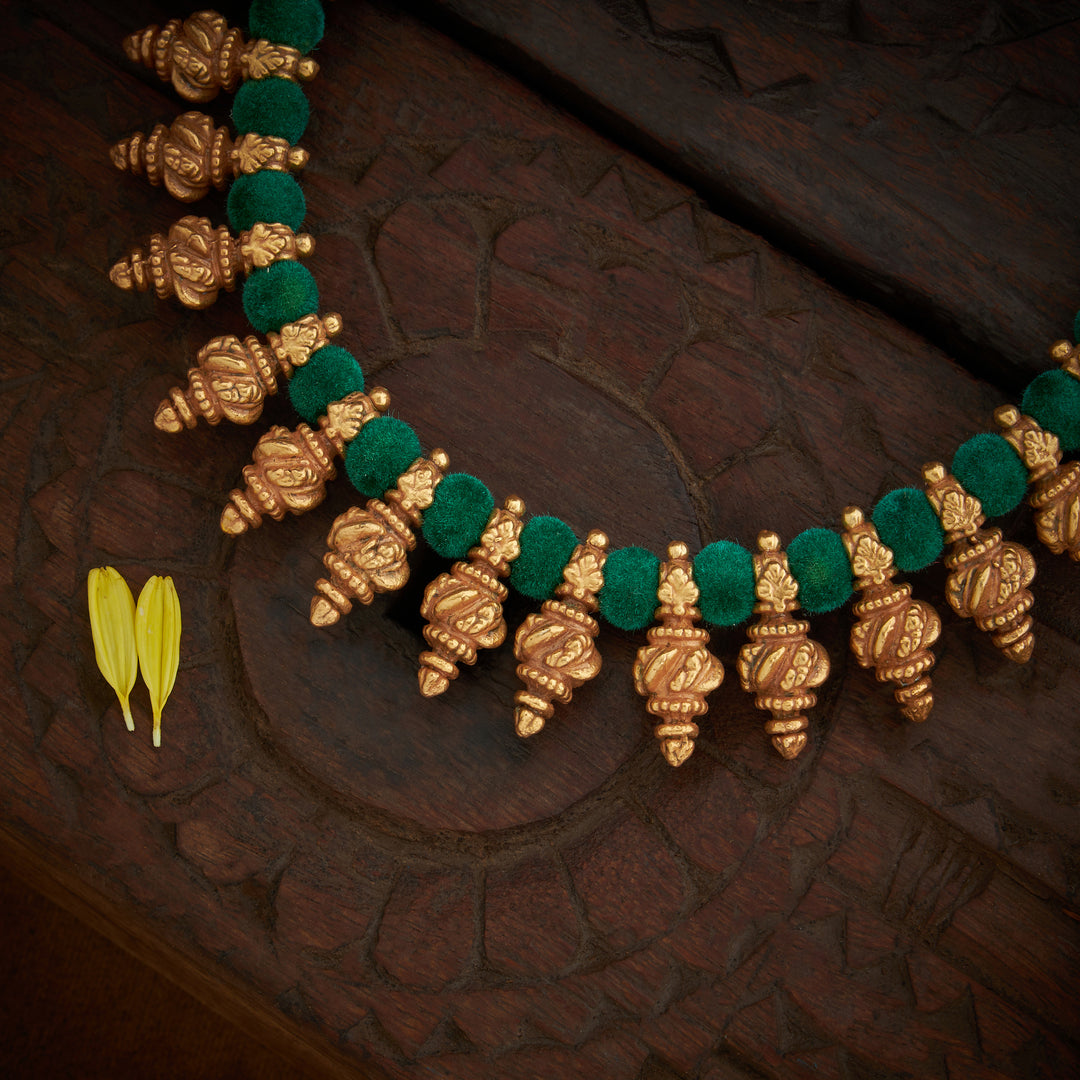 Gaurangi Necklace