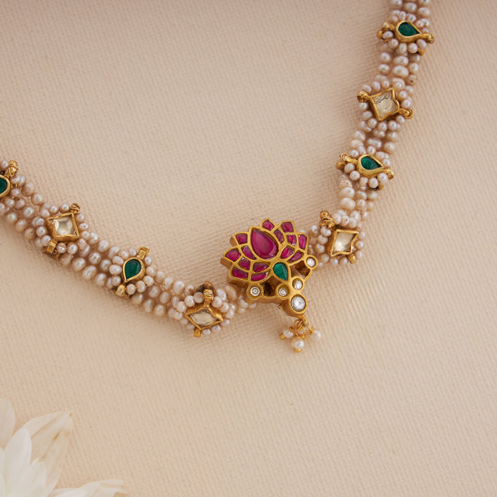 Shobha Padma Choker