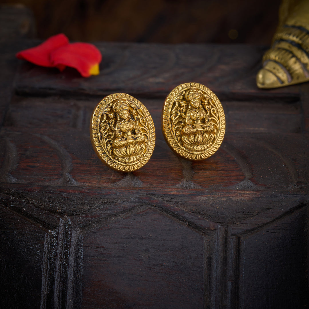 Devi Kamal Shringaara Studs