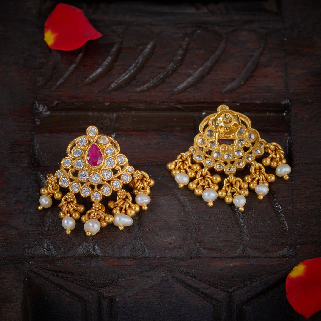 Pearlora Chand Studs