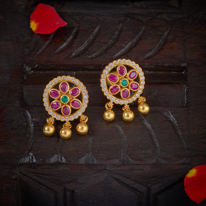 Yashika Ratnavali Studs