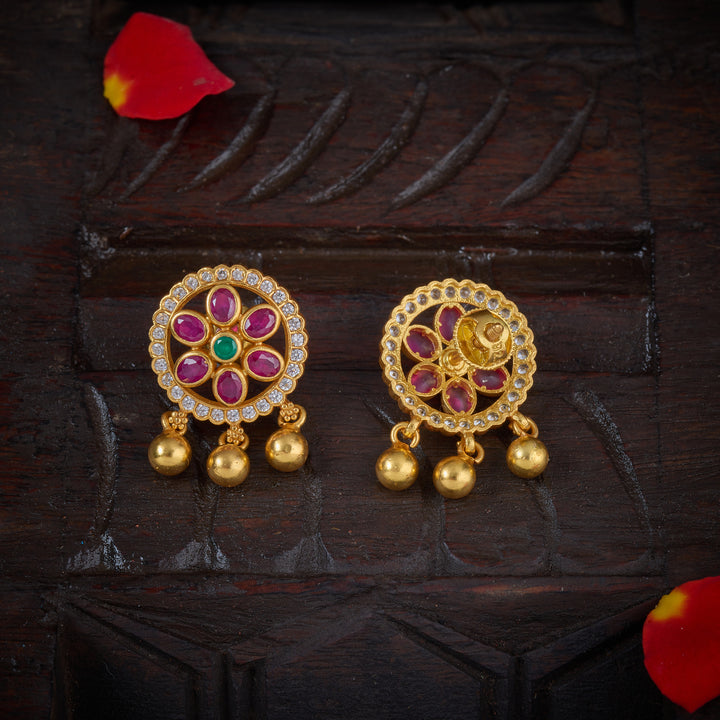 Yashika Ratnavali Studs