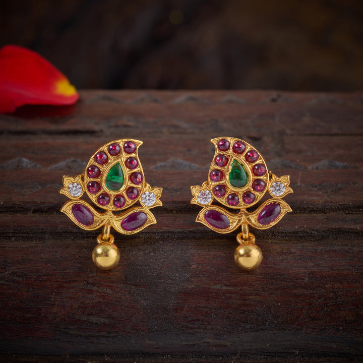 Tulira Studs