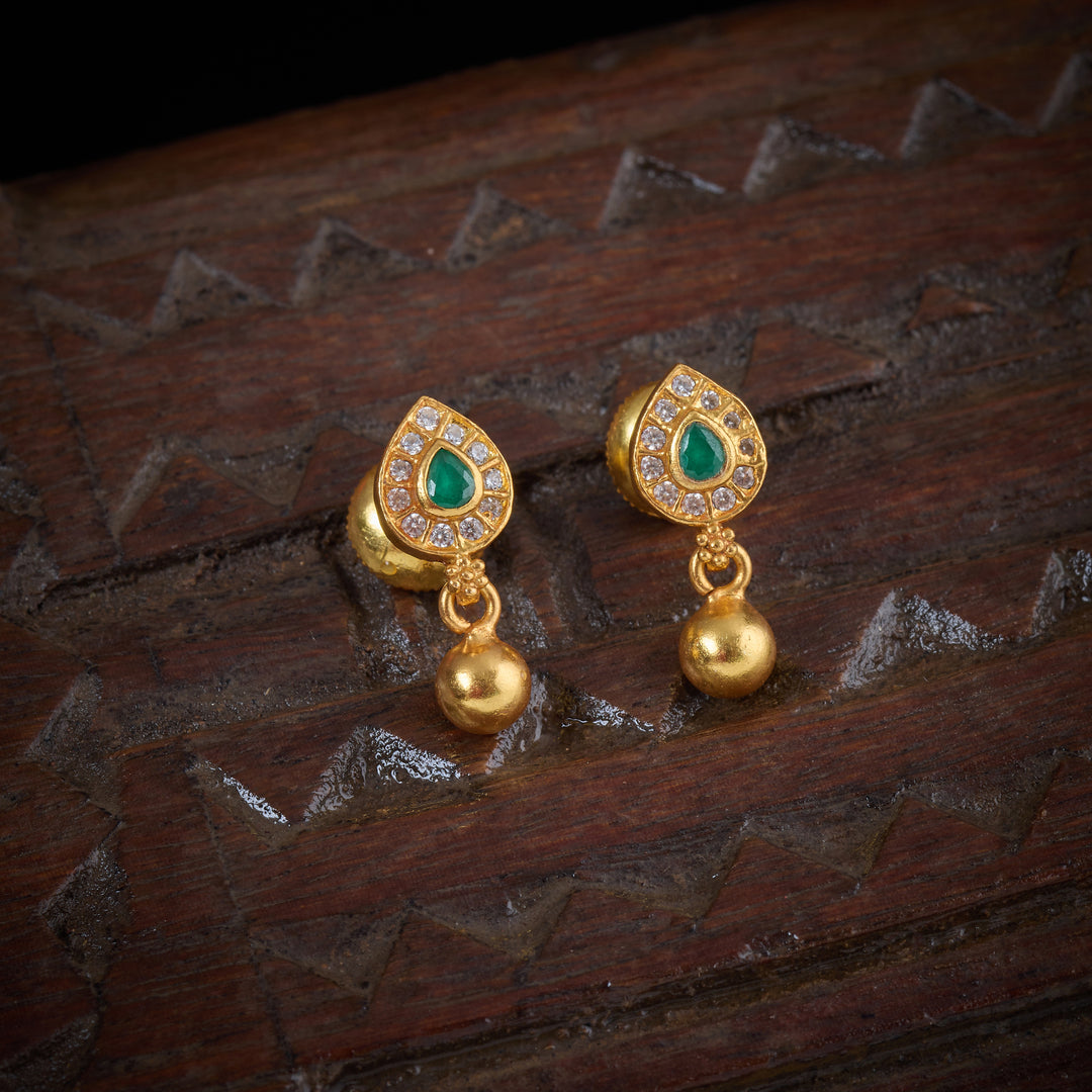 Pervida Studs