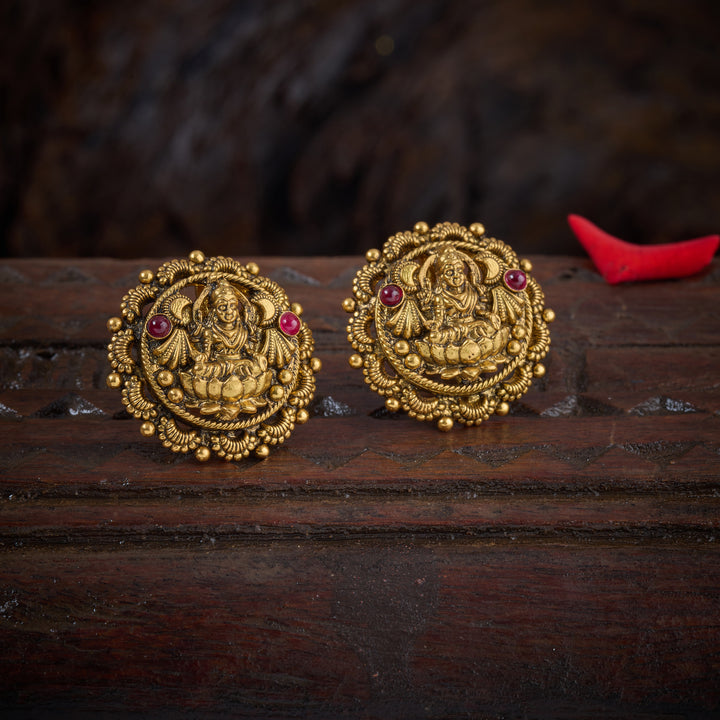 Shree Kamalambika Studs