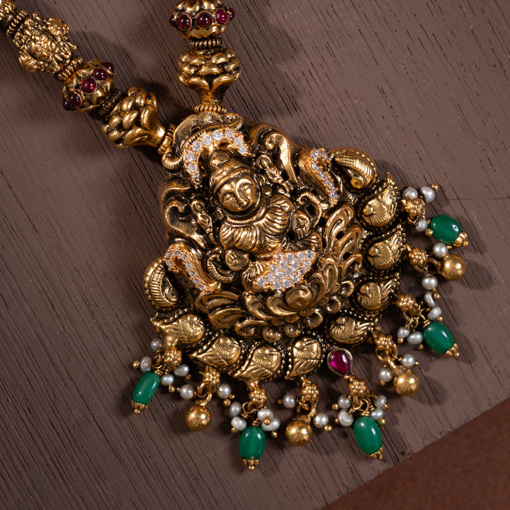 Vishesh Shree Short Necklace