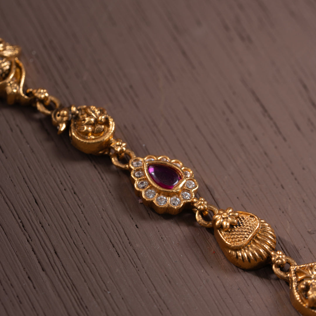 Vishweshwari Short Necklace