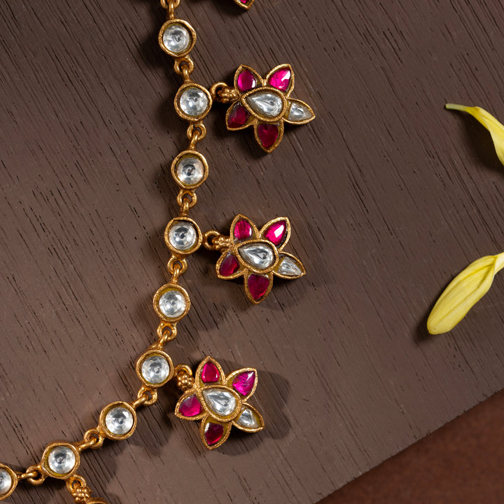 Sitara Kundan Blossom Short Necklace