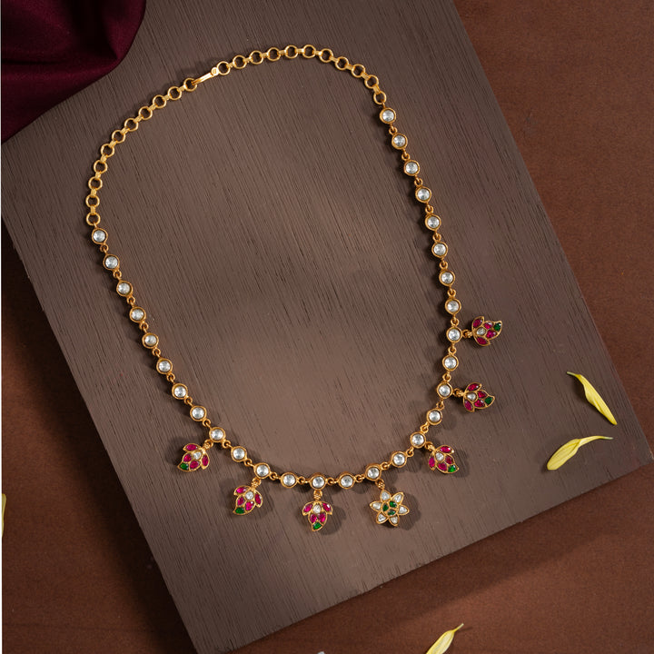 Aruna Phool-Ratna Short Necklace