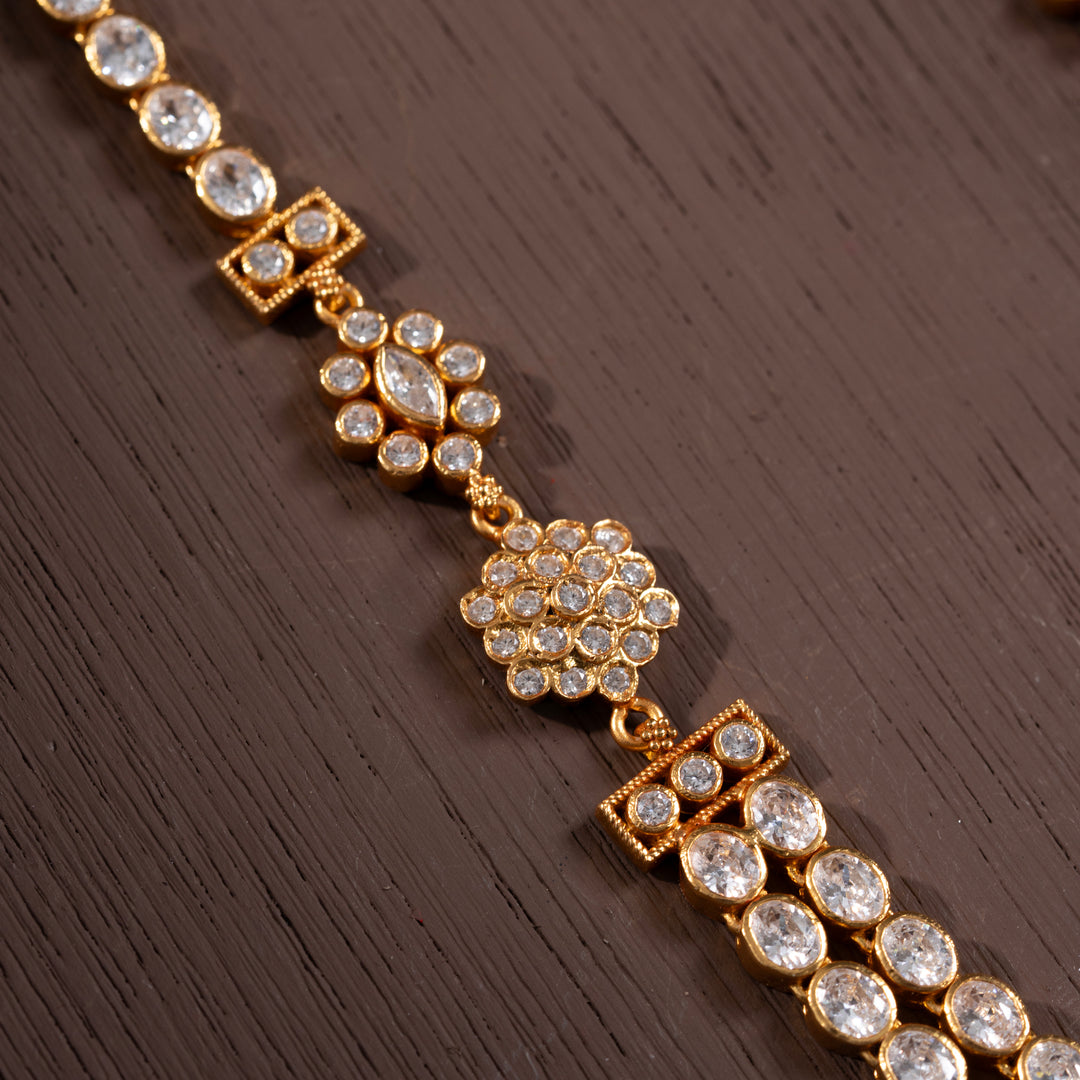 Dwi-Pushpa Necklace