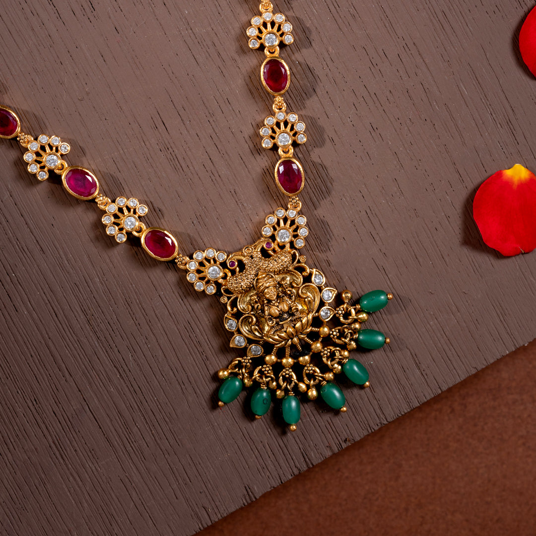 Navamani Vishnu-Patni Short Necklace
