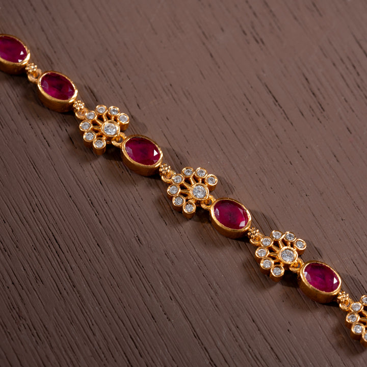 Navamani Vishnu-Patni Short Necklace