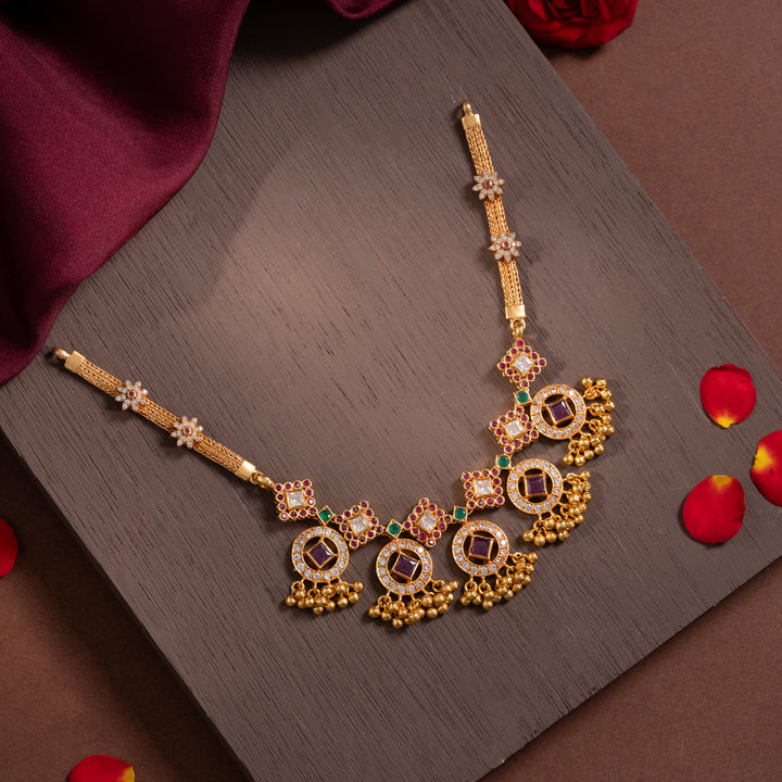 Prerna Phool Short Necklace