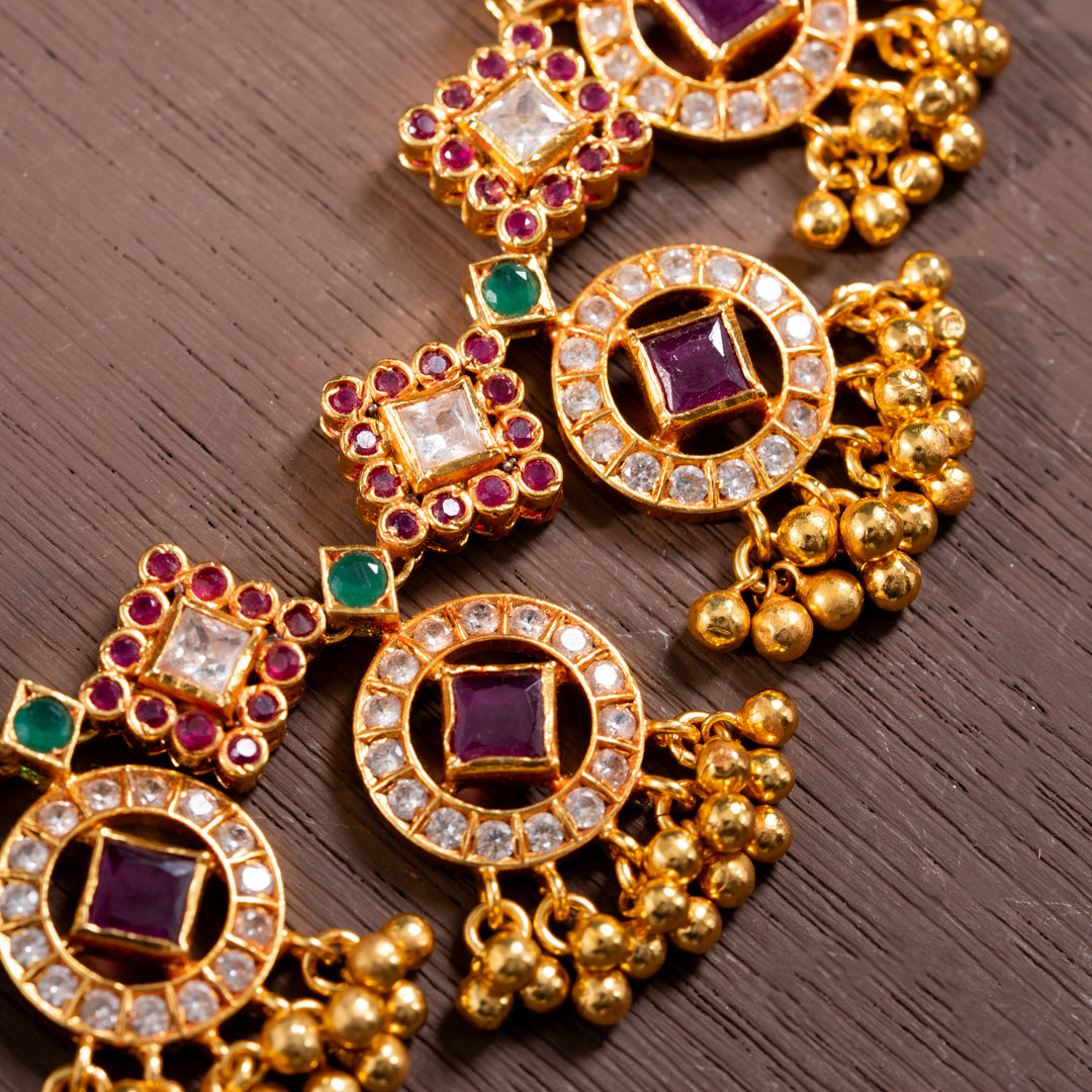 Prerna Phool Short Necklace