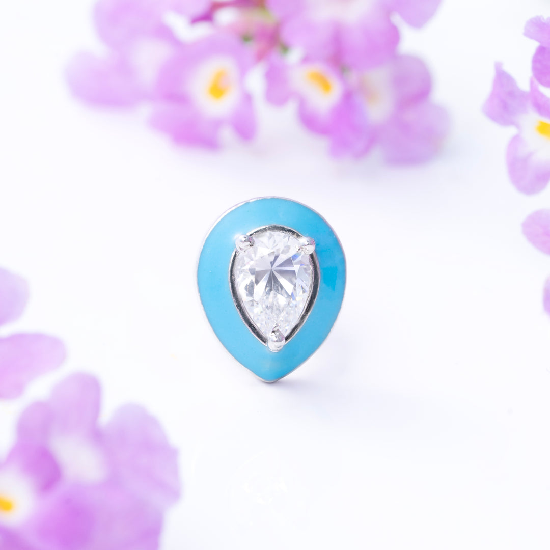 Enachic Stud Earrings