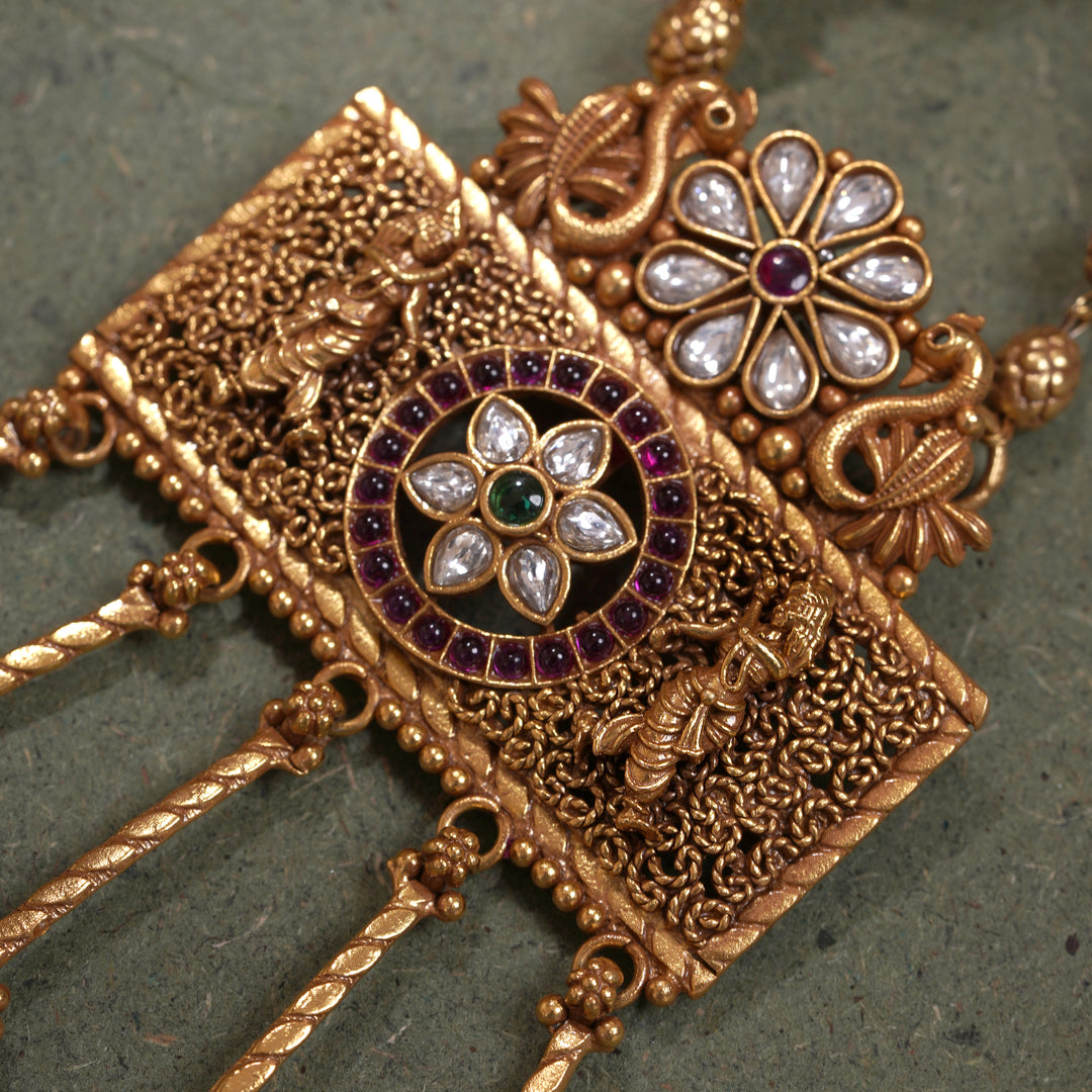 Kusumita Kalash Necklace Set