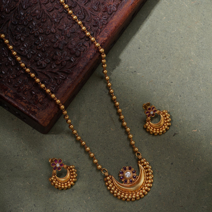 Kanaka Kundanam Necklace Set