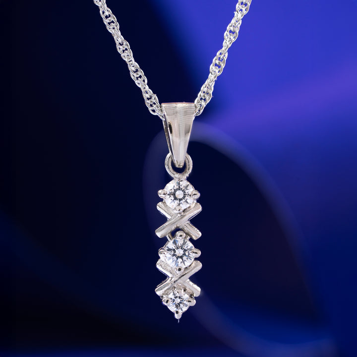 Tridia Chain Pendant