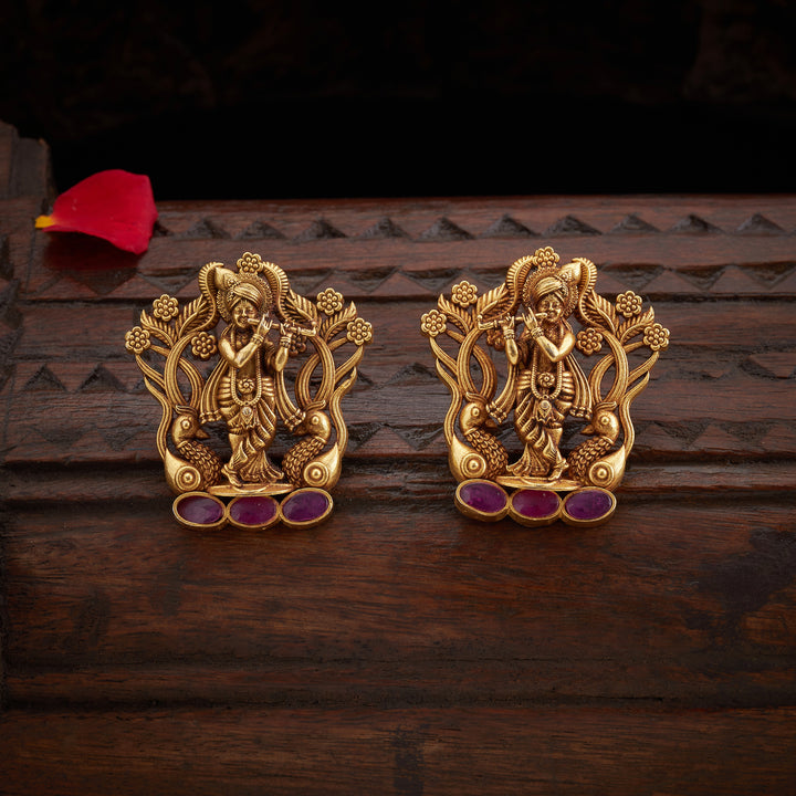 Murali Ratna Studs