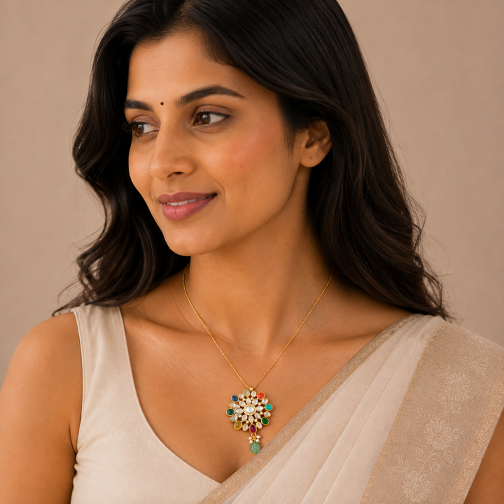 Navrisa Navaratna Pendant