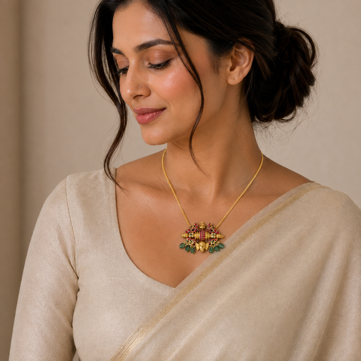 Gajvarna Kundan Pendant