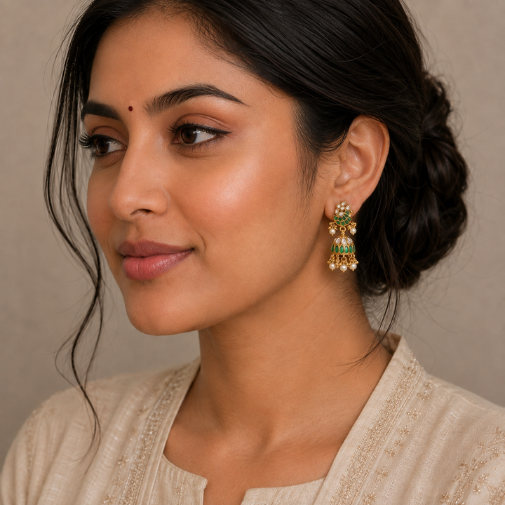Navilu Pearl Kundan Jhumki