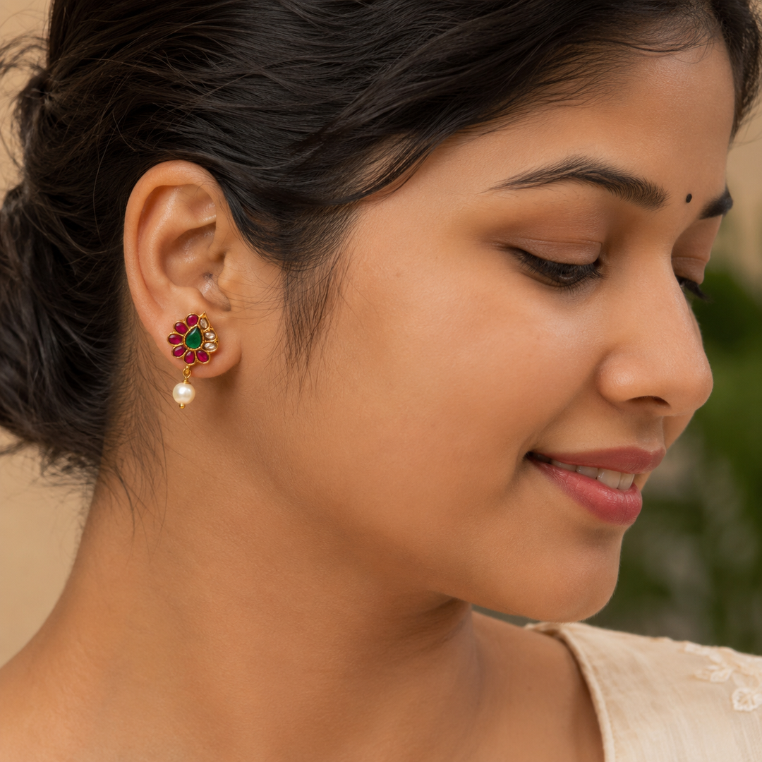 Pearlina Kundan Studs