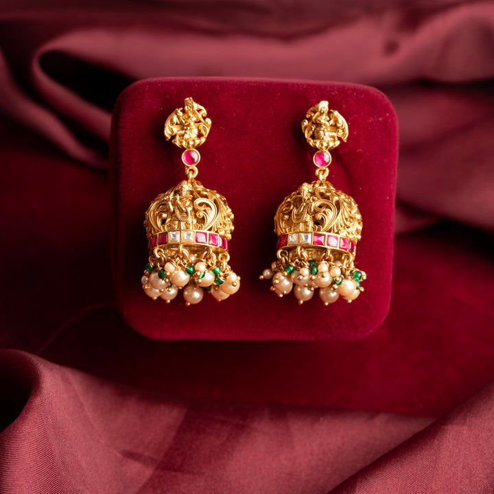 Nandakumara Necklace Set