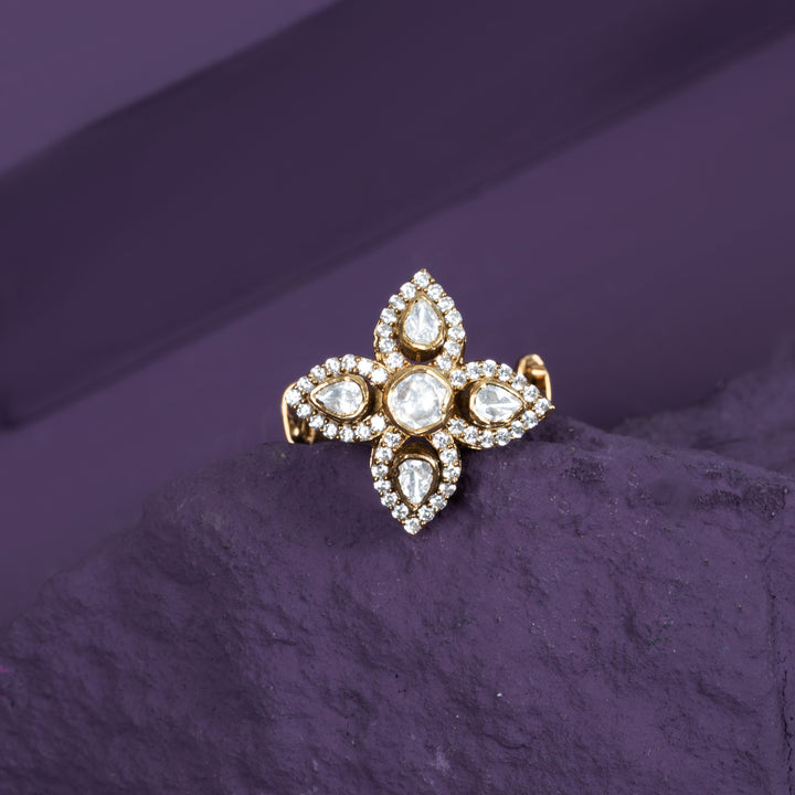 Moissavera Ring