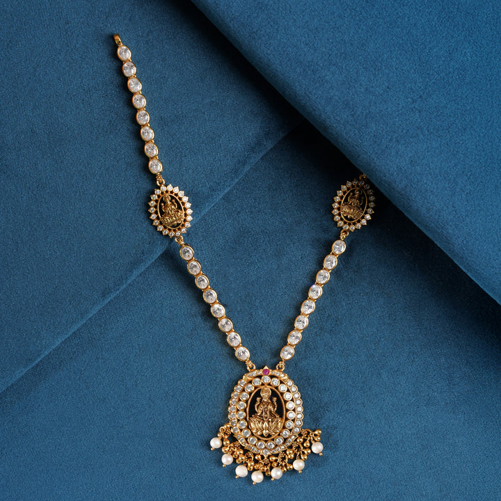 Nandika Short Necklace