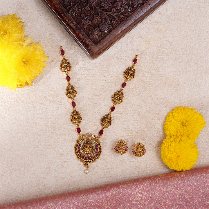 Shashi Lakshmi Necklace Set