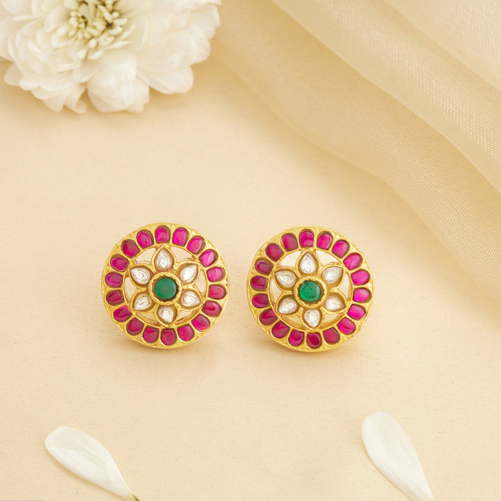 Kusumita Kundan Studs