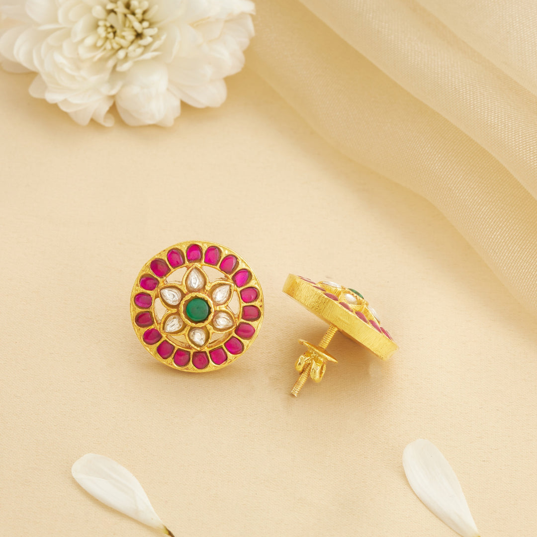Kusumita Kundan Studs