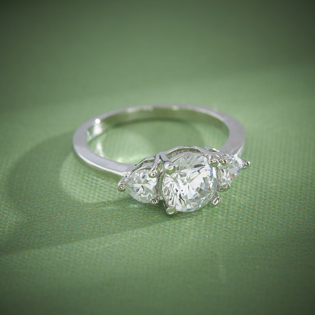 Avira Oval CZ Ring