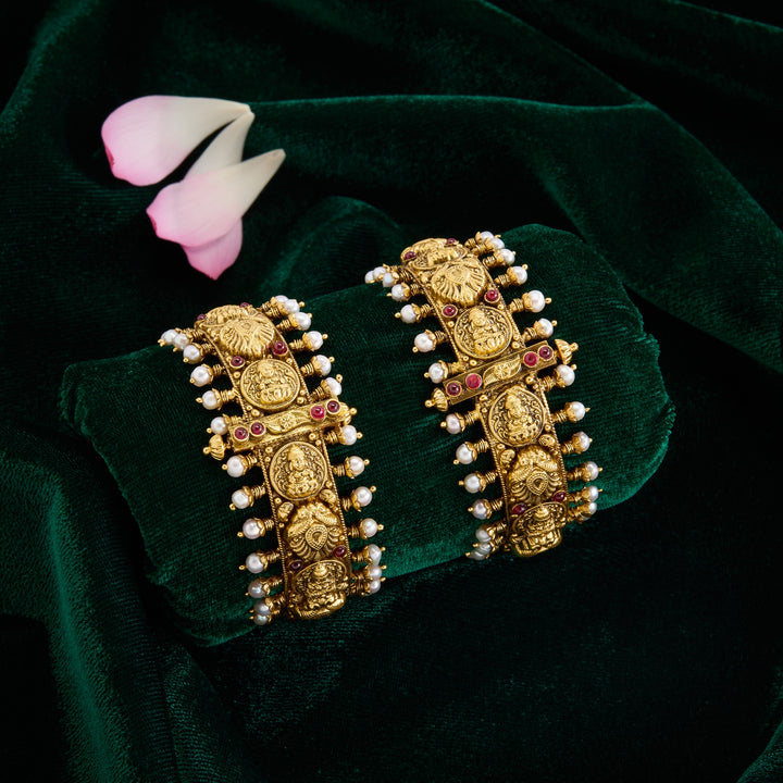 Svarnika Temple Bangles